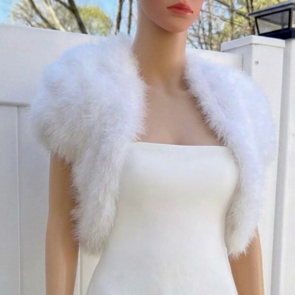 Vintage Ostrich Feather Fur Bridal Bolero Shrug Ivory Edward Berger NY USA Small